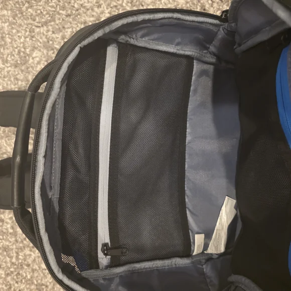 DELL Black Backpack Design Durable - Picture 5 of 7